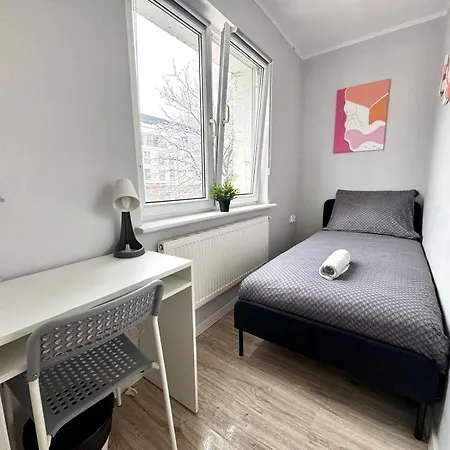 בית אירוח Mmrent Mary's *